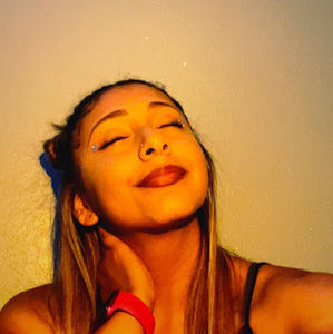 Meet your Posher, Daniela